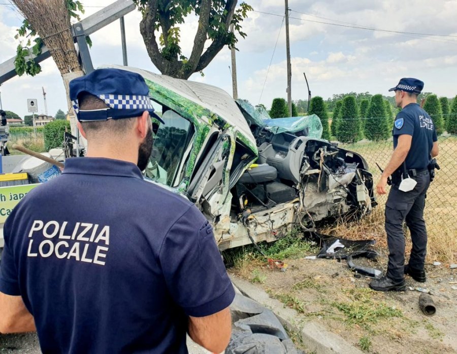 Aksident i rëndë i një punëtori shqiptar në Itali, transportohet urgjent me helikopter