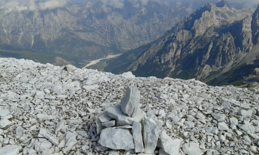 Bllokohen alpinistët në Valbonë, njëri i dëmtuar
