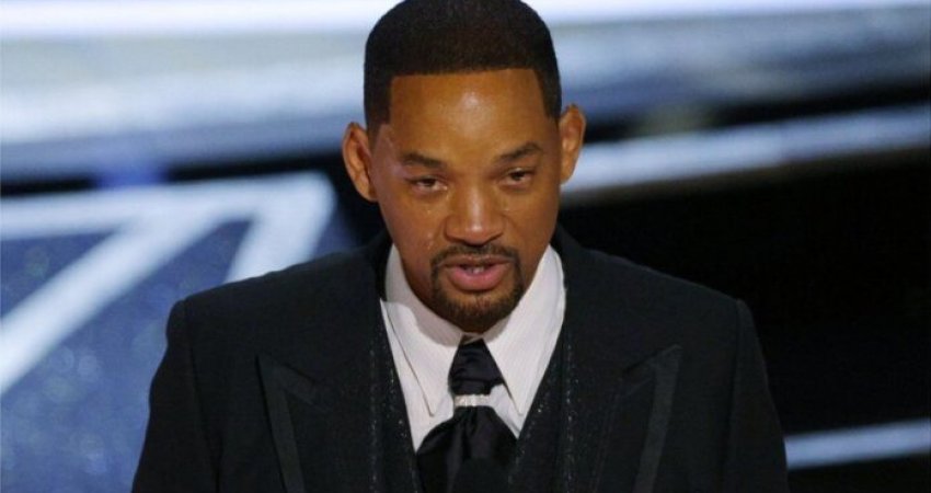 Oscars dënon shuplakën e Will Smith dhe nis rishikimin e incidentit