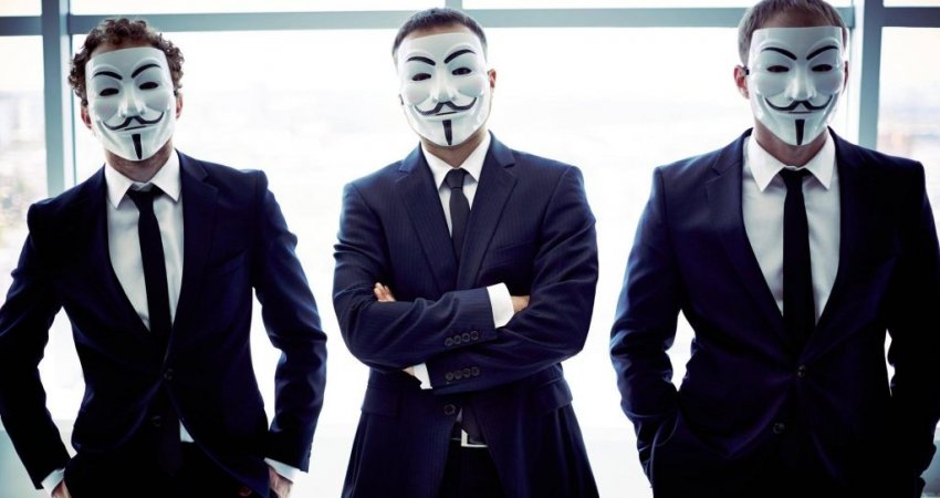 'Anonymous' hakojnë Bankën Qendrore të Rusisë: Mijëra dosje sekrete do të publikohen