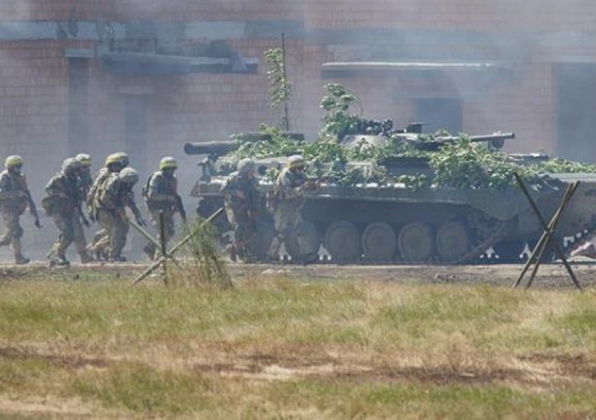 Alarm në Kiev, Bjellorusia nis stërvitje ushtarake në veri të Ukrainës