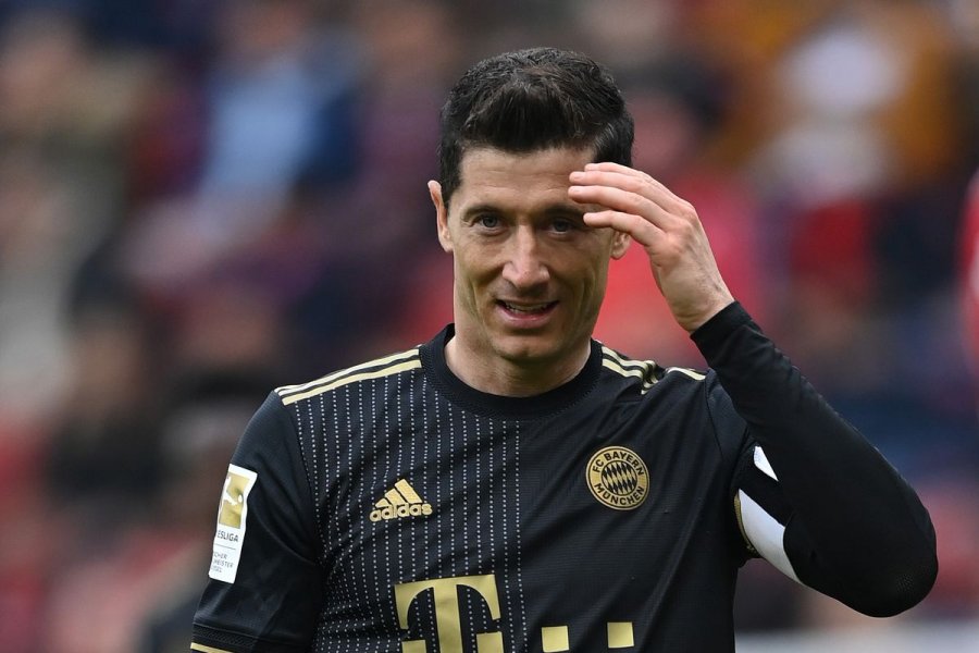 I zhgënjyer nga ofertat e Bayern Munich, Lewandowski kërkon largimin nga bavarezët