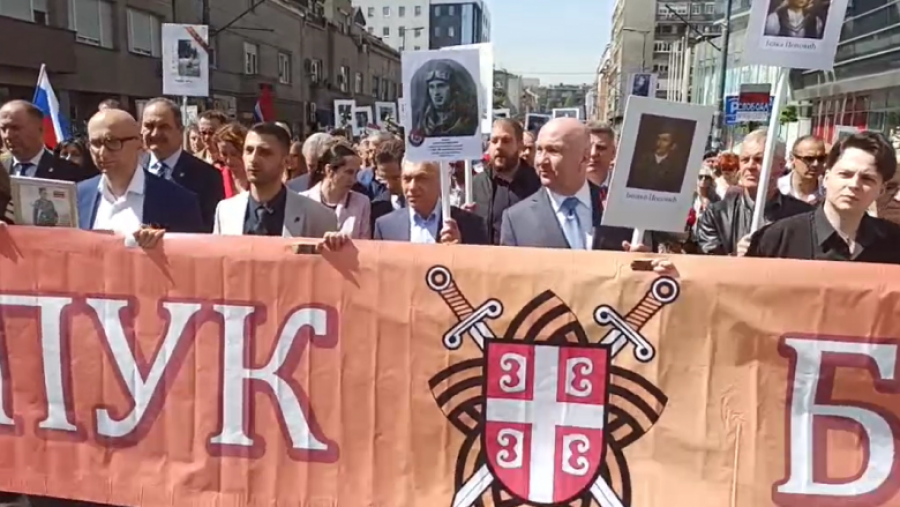 Me foto të Putinit dhe simbolin famëkeq rus ‘Z’ – qytetarët serb në përkrahje të agresionit në Ukrainë