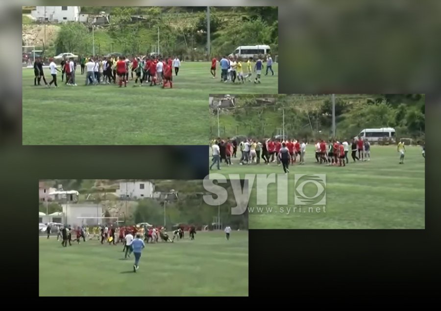 VIDEO/ Rikthehet dhuna në stadiumet shqiptare, lojtarët goditen me grushta, në fushë zbresin edhe tifozët