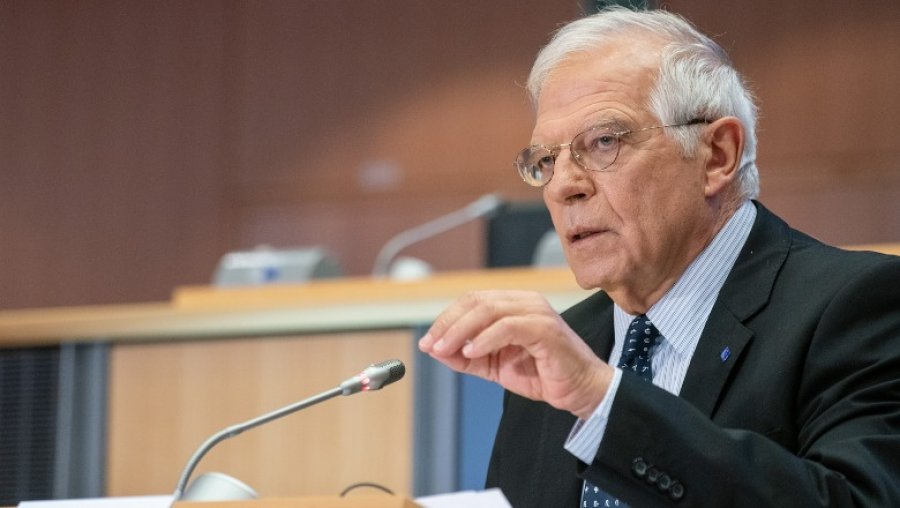 Borrell: Nuk do të lejojmë që Ukraina të jetë pa armë