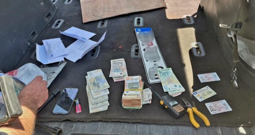 Policia ndalon një serb në kufi, i gjen mbi 12 mijë euro dhe 363 mijë dinarë