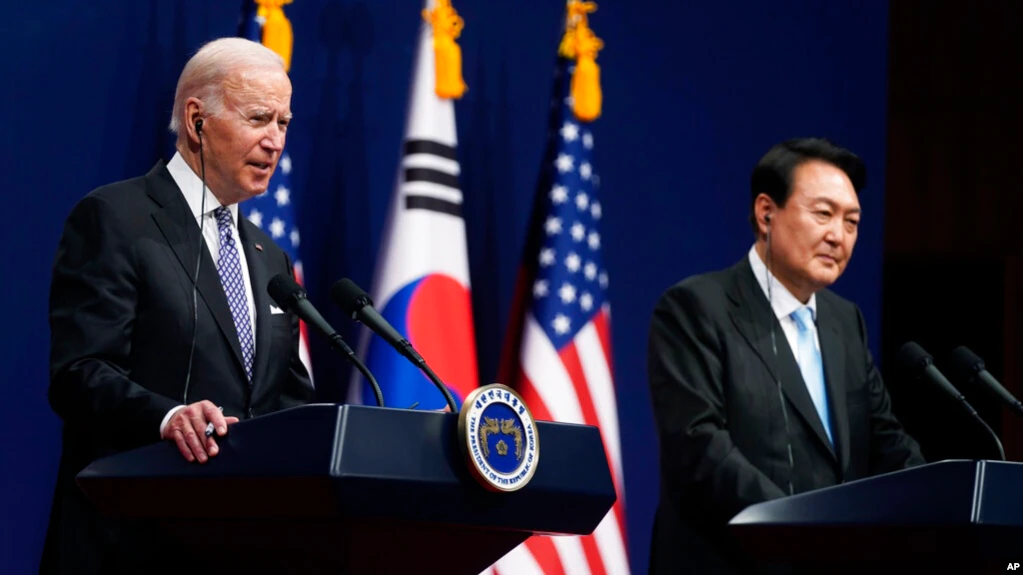‘Manovrat raketore’/ Biden sinjalizon një pozicionim të fortë ushtarak ndaj kërcënimit koreano verior  