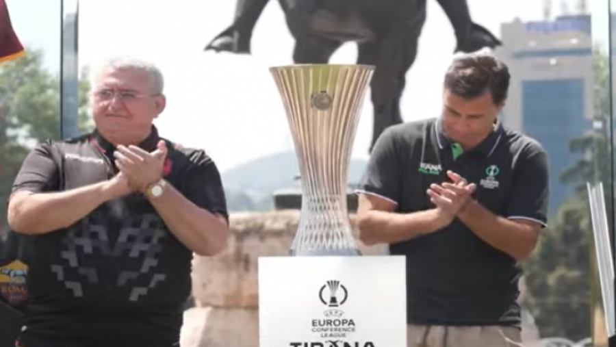 Mbërrin kupa e finales së Ligës së Konferencës, ekspozohet në sheshin 'Skënderbej'