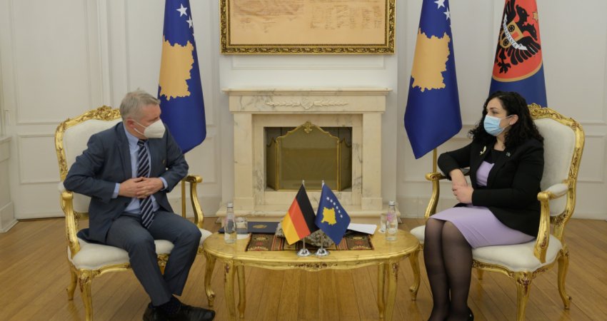 Ambasadori gjerman kritikon presidenten Osmani, kësaj radhe për serbët e Graçanicës