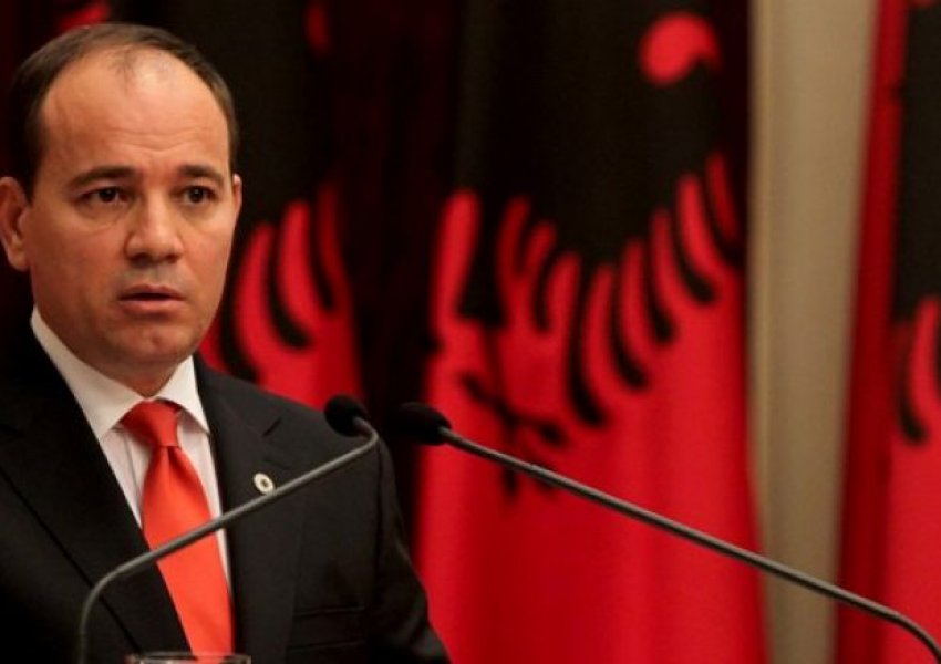 Trupi i ish Presidentit Nishani sillet në Shqipëri të martën, ceremoni shtetërore për përcjelljen