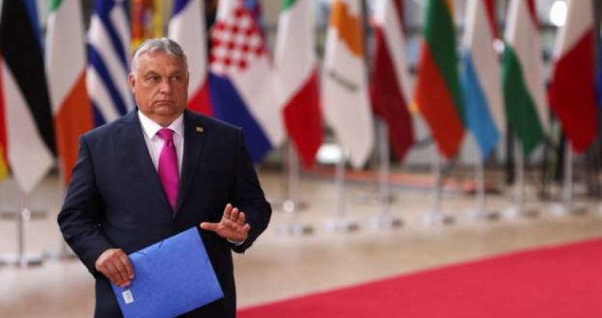 Orban kritikon BE-në për sanksionet ndaj naftës ruse