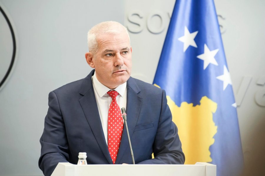 Sot nisim me masën e qortimit për targat ilegale serbe, njofton Ministri i i Brendshëm i Kosovës