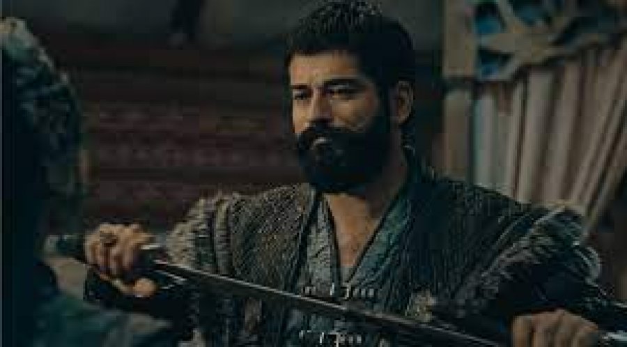 Aktori shqiptar në serialin turk 'Osmani': Burak Özçivit mu afrua i pari, ja çfarë i thash