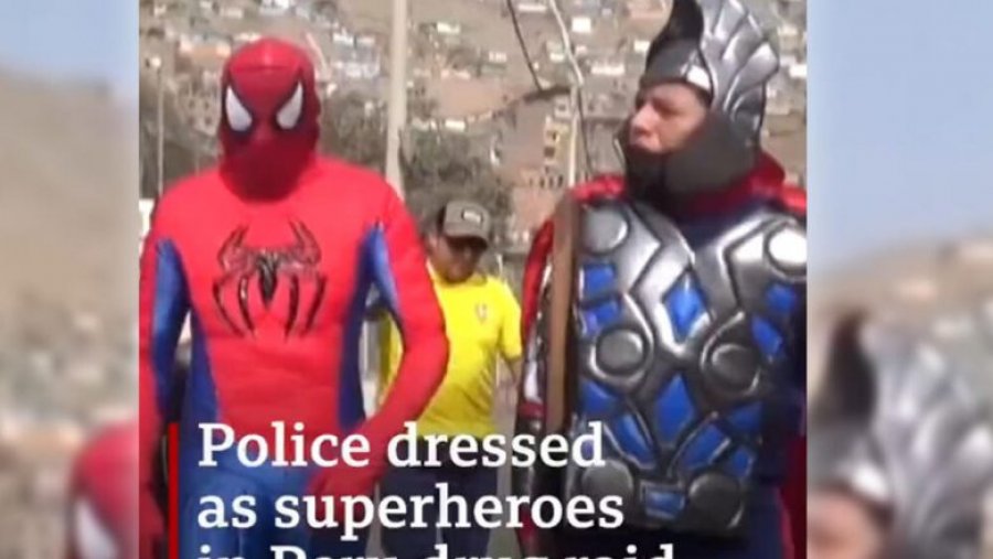 VIDEO/ U veshën si Spiderman e Thor, policët peruan sekuestruan 3.250 pako me kokainë dhe arrestuan katër persona