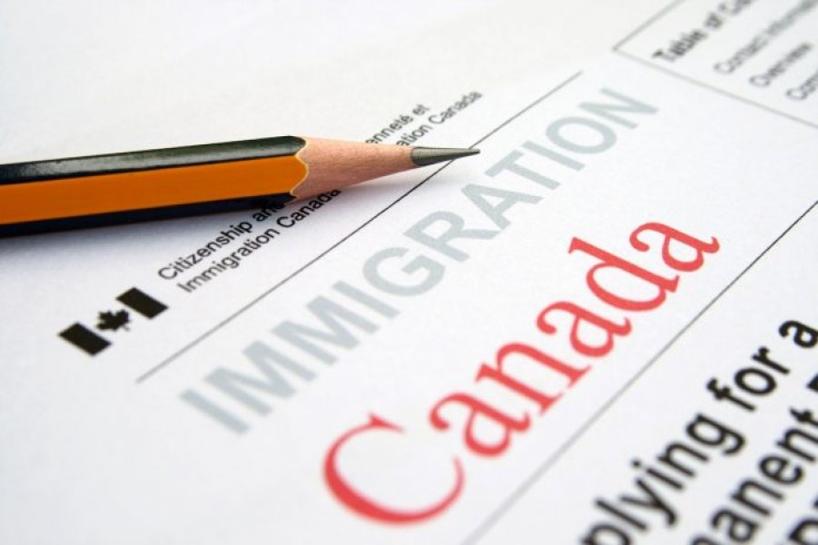 Kanadaja ‘hap dyert’, rrit numrin e pranimit të emigrantëve