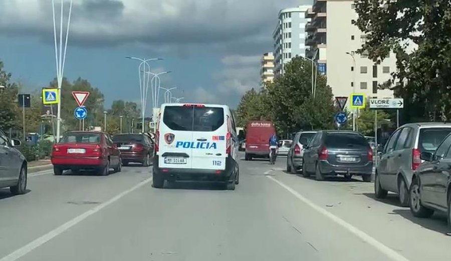 Pas Elbasanit policia zbarkon në Vlorë, kontrolle ne një Call Center