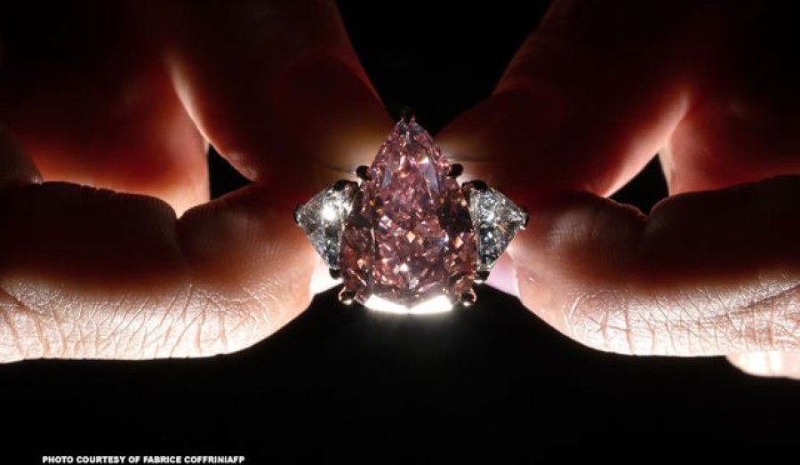 Diamanti i fatit shitet 28.5 mln $, ja kush ishte blerësi