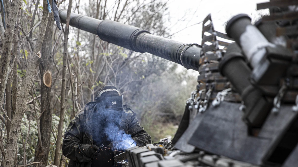 Luftë në Ukrainë/ Rusët largohen të plagosur nga fusha e betejës teksa tërhiqen nga Kherson
