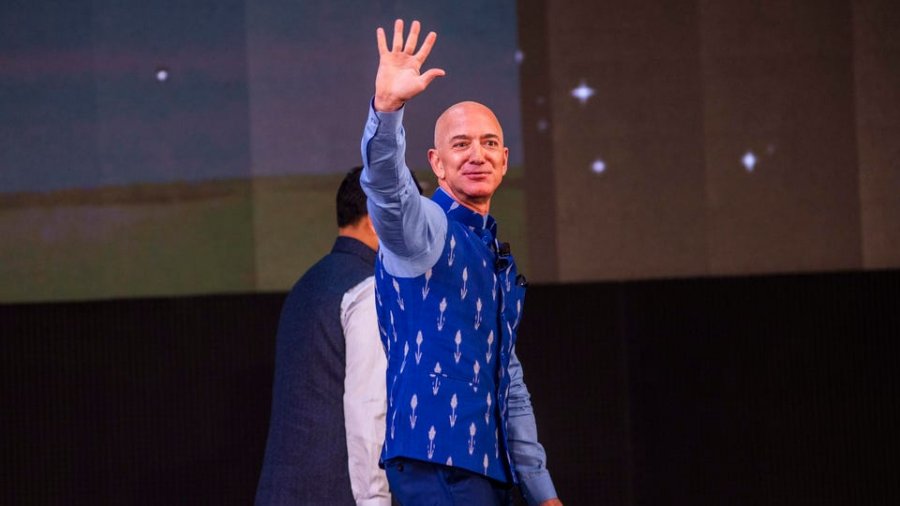 Jeff Bezos do të dhurojë pjesën më të madhe të pasurisë së tij për bamirësi