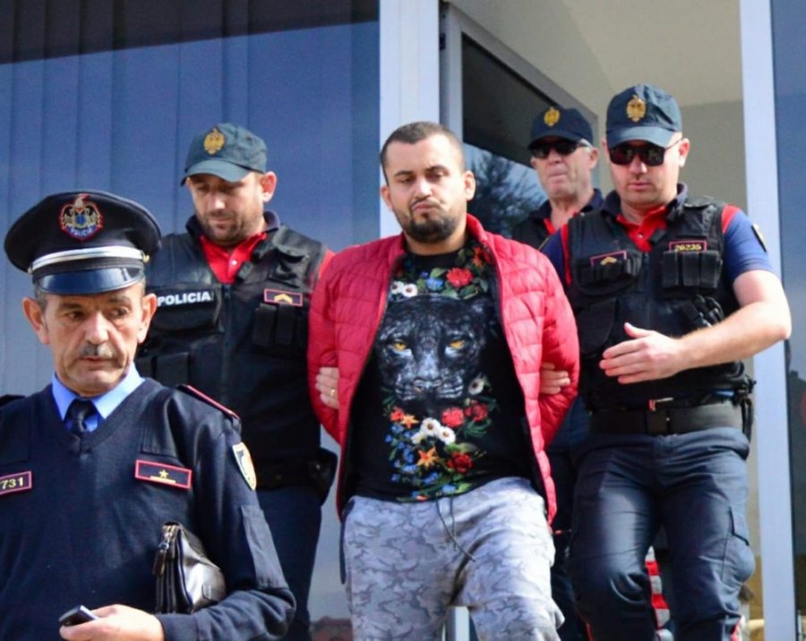 ‘Dogji me cigare Xhisielën’/ Në kërkim për ngjarjen në Krujë, kush është djali i deputetit i PS dhe telashet e tij me drejtësinë