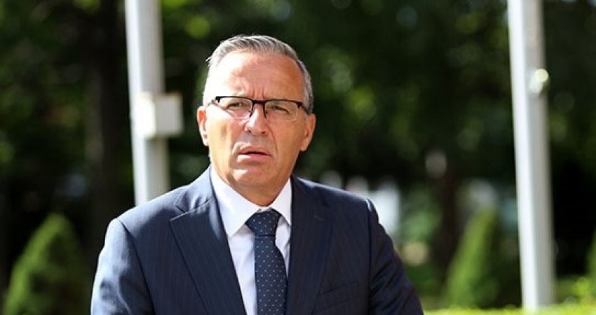 Kurti i shkruan Bedri Hamzës, por thotë se oferta që kishte për LDK-në nuk vlen për PDK-në