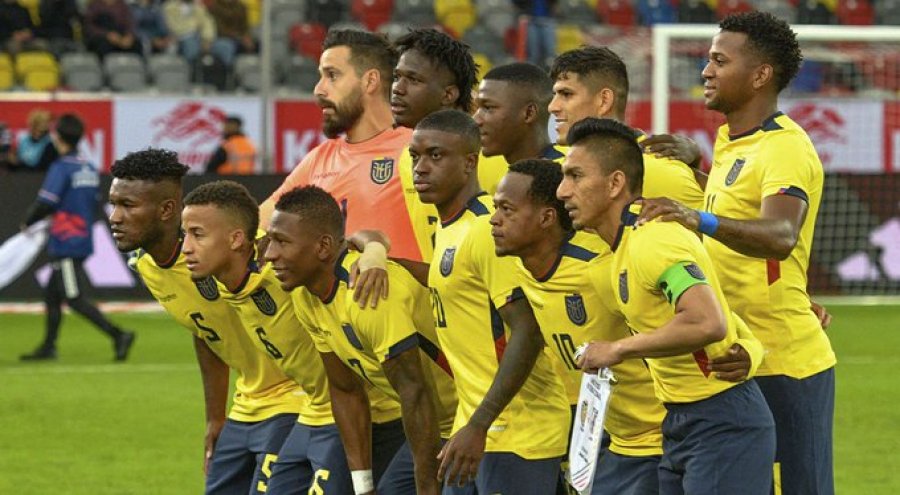 Skandal në prag të Botërorit: 8 futbollistë të Ekuadorit morën ryshfet nga Katari
