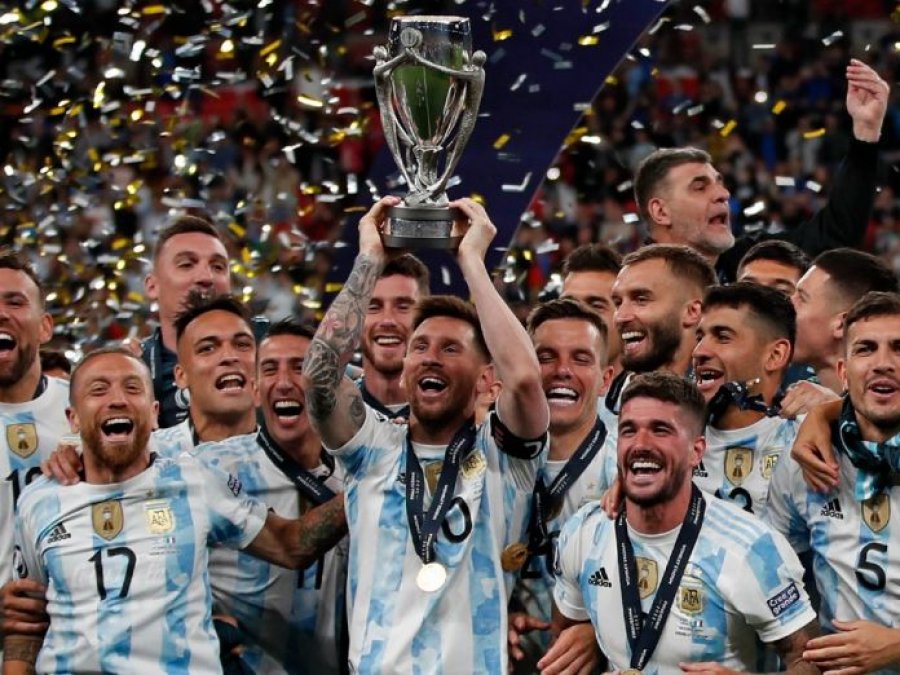 ‘Astrologjia Sportive’/ Yjet në qiell ‘shpallin’ Argjentinën kampione të Botës