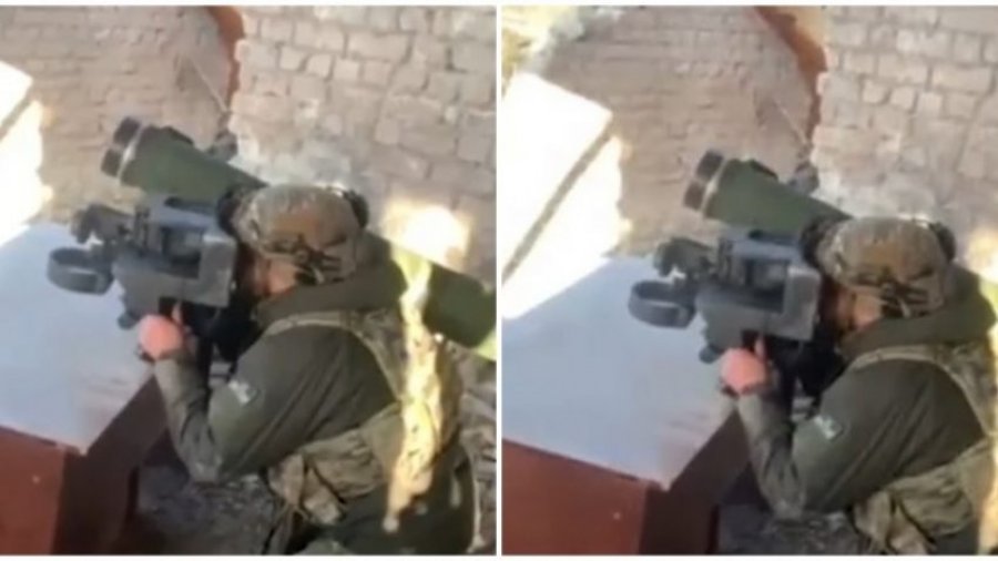 VIDEO/ Ushtari ukrainas hedhë në erë mjetin e blinduar të rusëve, e godet me Javelin