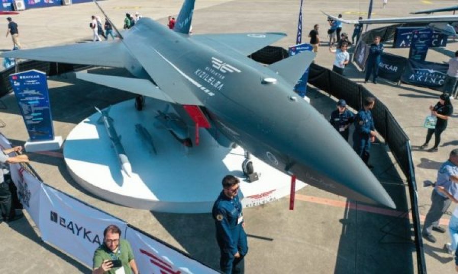 ‘Bombardues që shkon deri në 900 kilometra për orë’: Turqia prezanton ‘Mollën e kuqe’, dronin që mund të ndryshojë konceptin e luftës ajrore