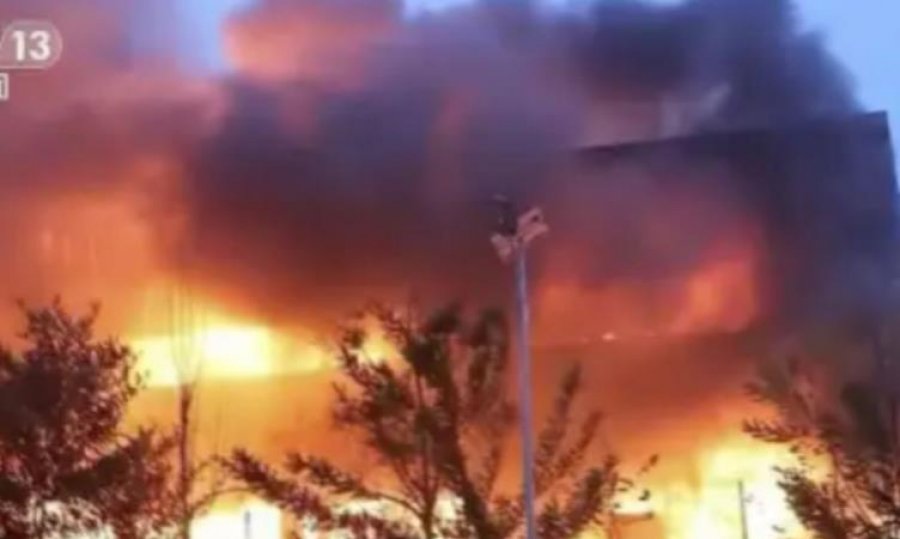 VIDEO/ Shpërthen zjarri në një pallat në Kinë, vdesin 10 persona