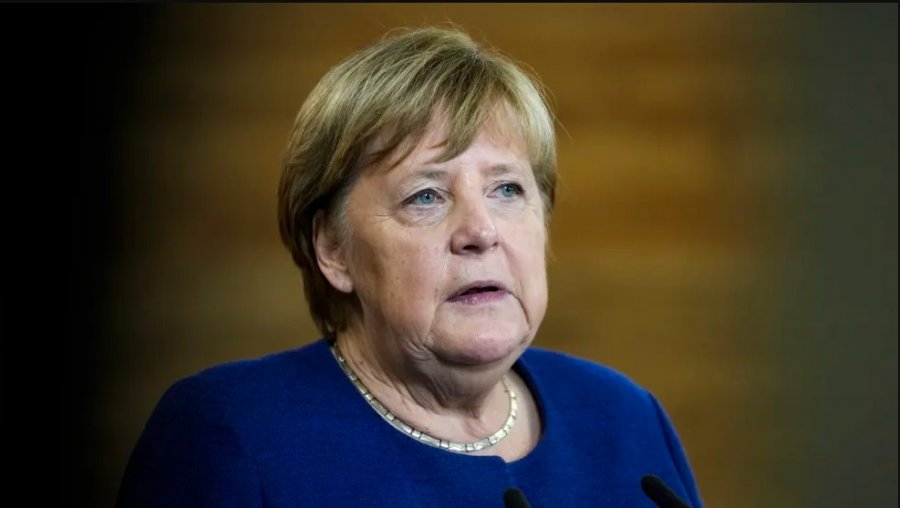 Kokëfortësia e Merkel është tronditëse!
