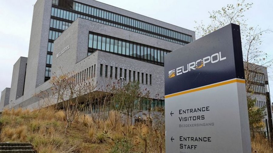 Kokainë dhe pastrim parash, Europol shkatërron rrjetin e madh të organizatave kriminale, disa të arrestuar