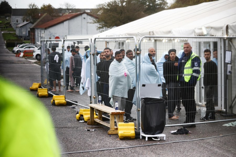 Rriten rastet me difteri në kampet e emigrantëve në Britani