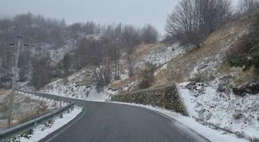 Nisin reshjet e para të borës në Korçë