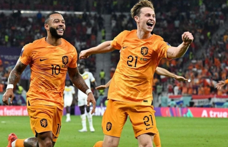 VIDEO/ Holanda pothuajse e kualifikuar, de Jong shënon të dytin ndaj Katarit