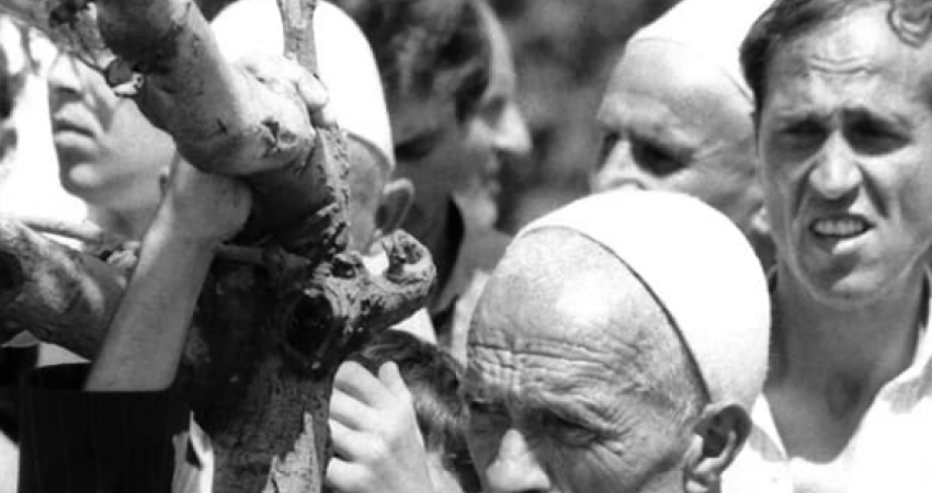 Prishtinë, 1990 - Varrimi figurativ i dhunës 