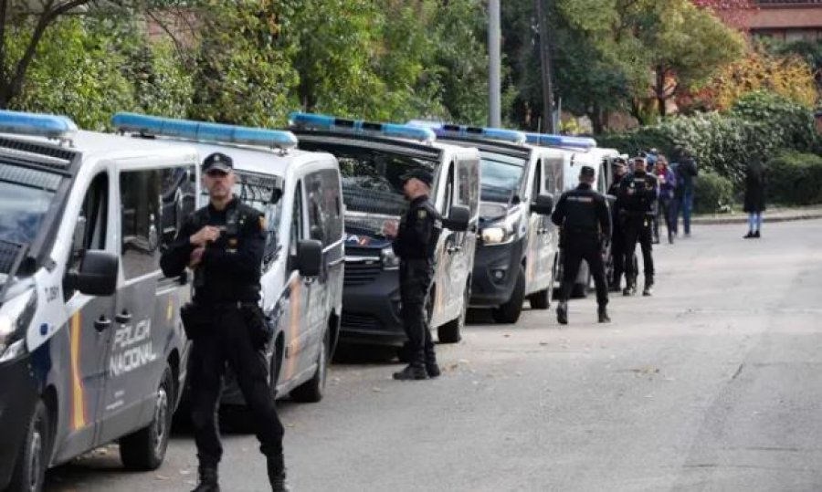 Sulmi në ambasadën në Spanjë/ Ministri i Jashtëm ukrainas bën thirrje për rritjen e sigurisë 