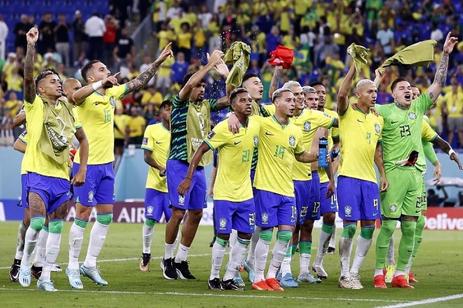 Brazili do të zëvendësojë të 11 lojtarët në raundin e tretë, por skuadra e tyre është ende e frikshme