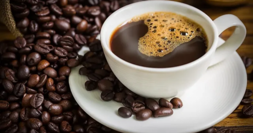 Kafeja ul rrezikun e sëmundjeve të zemrës dhe vdekjes së hershme