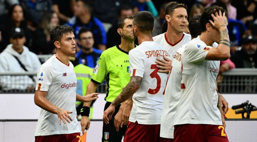 Asllani i pafat në debutimin si titullar, Interi gjunjëzohet nga Roma brenda në ‘San Siro’