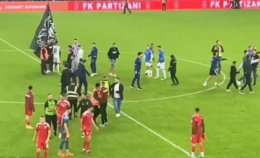 VIDEO/ Trazira pas fitores, 'plas' sherri mes lojtarëve në 'Air Albania'