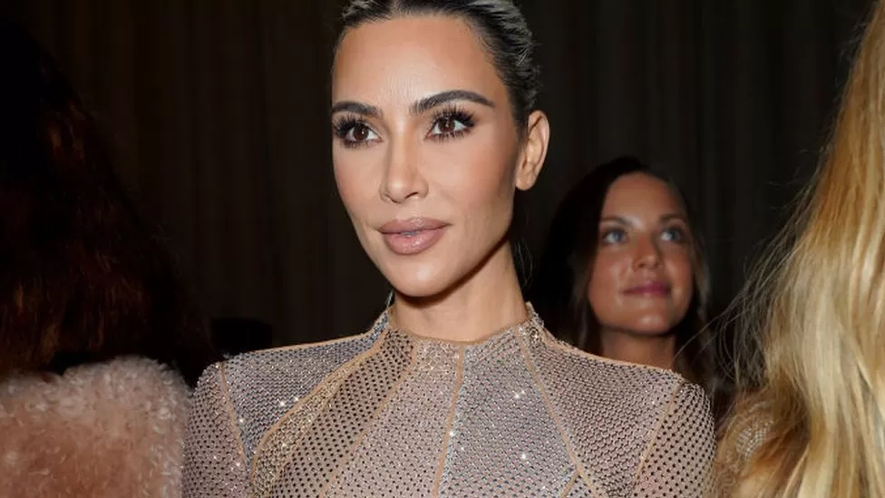 Kim Kardashian do të paguajë 1.26 milionë dollarë për të zgjidhur akuzat , ja për çfarë bëhet fjalë
