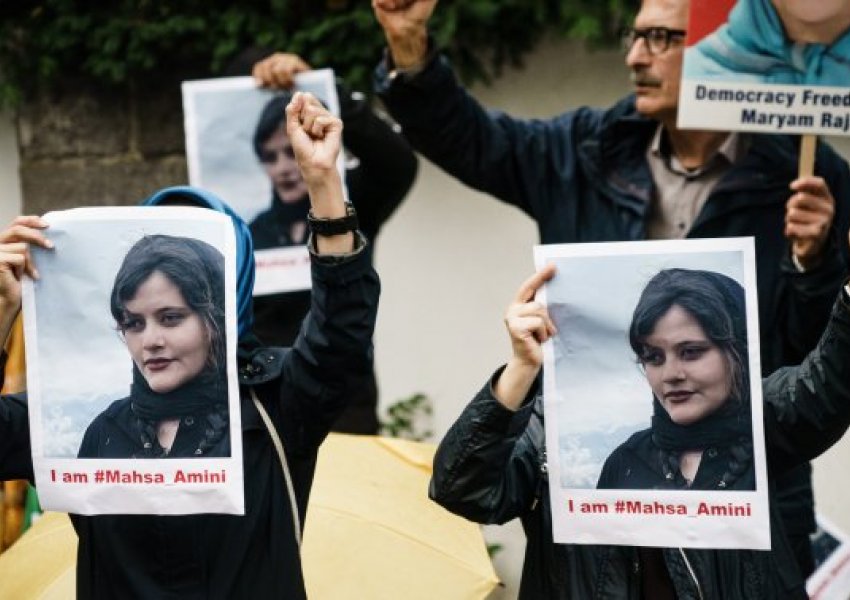 ‘Vrasja e 22 vjeçares në paraburgim’/ Kanadaja sanksionon shefat e sigurisë së Iranit