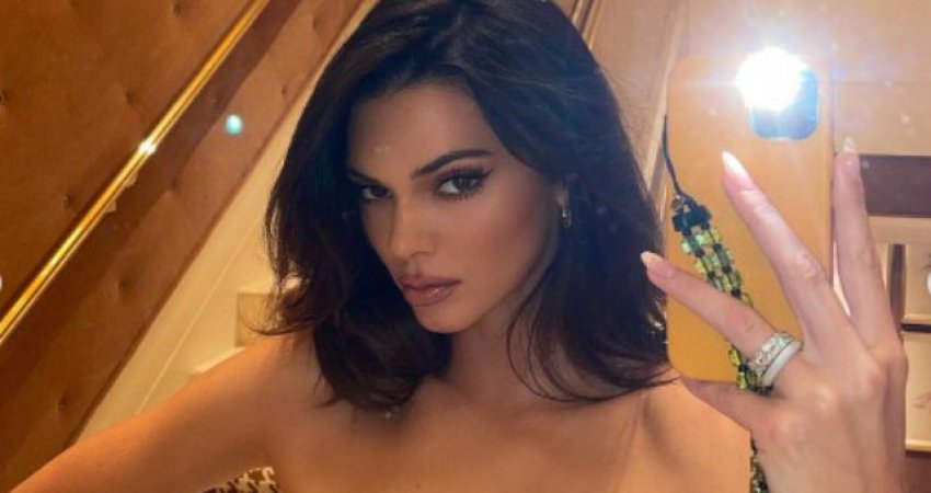 Kendall, krejt po të vërehet fotoshopi