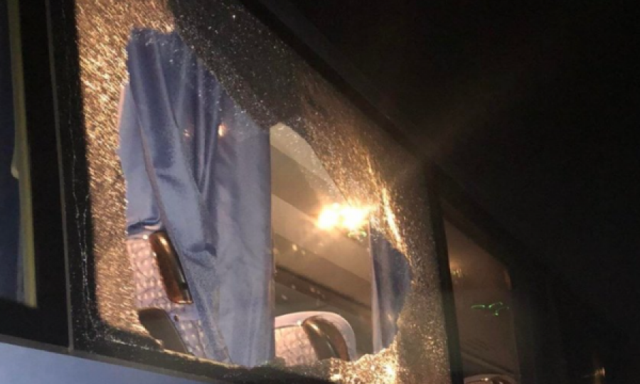 Autobusi i linjës Zvicër – Kosovë sulmohet në Serbi