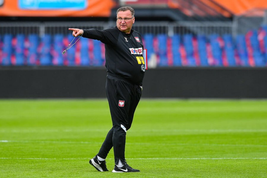 Trajneri i Polonisë injoron Çekinë dhe Shqipërinë: Më vjen mirë që nuk kemi kundërshtarë kaq të fortë