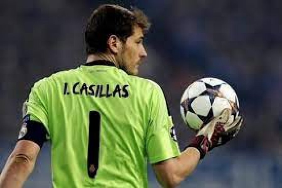 Çudit Casillas, ish-portieri del hapur: Jam gay!