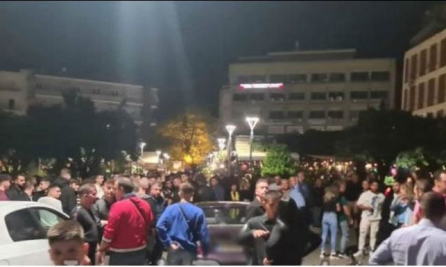 Ngjarje e rëndë në Greqi, makina përplas kalimtarët