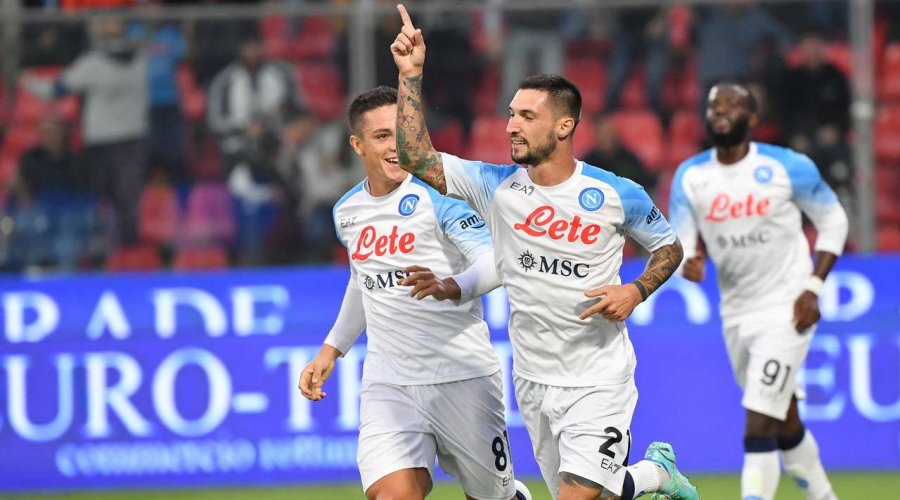 Napoli me 5 ‘yje’, kryeson i vetëm Serie A