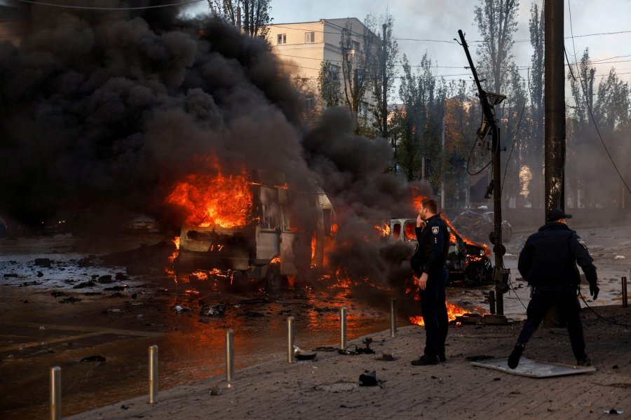 VIDEO/ Kievi sulmohet me raketa, të vrarë dhe të plagosur në kryeqytetin e Ukrainës
